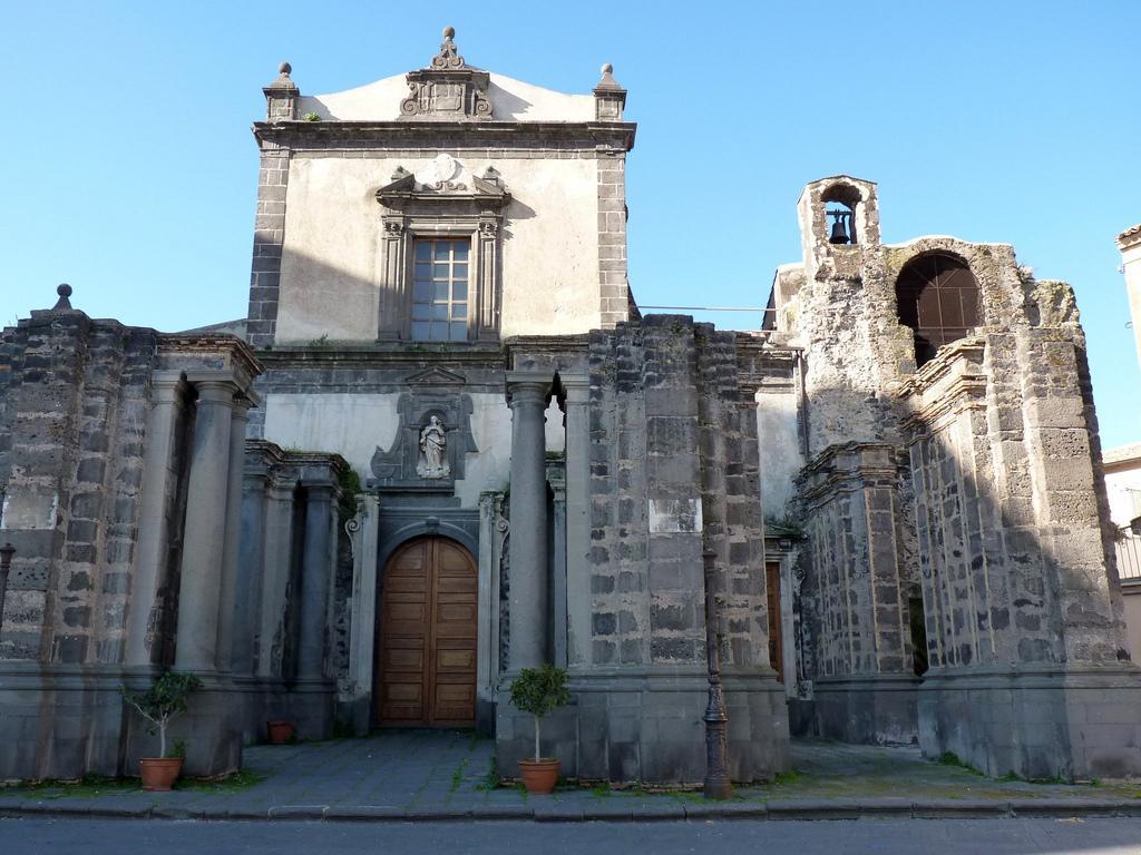 艾瑞里奥斯住宿加早餐旅馆 Adrano 外观 照片